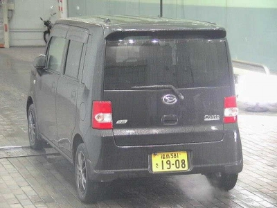 DAIHATSU MOVE CONTE