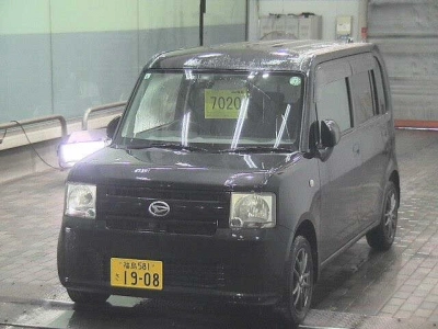 DAIHATSU MOVE CONTE