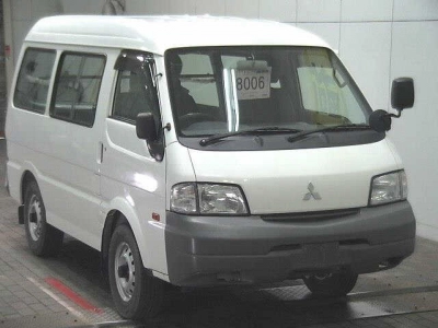 MITSUBISHI DELICA VAN