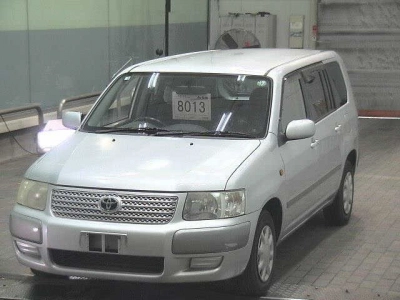 TOYOTA SUCCEED VAN