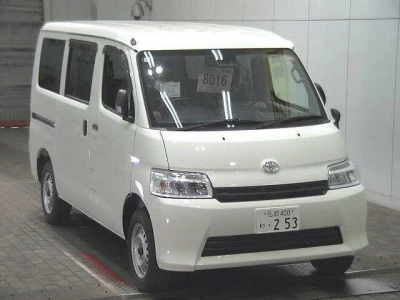TOYOTA TOWN ACE VAN