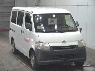 TOYOTA TOWN ACE VAN