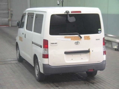TOYOTA TOWN ACE VAN
