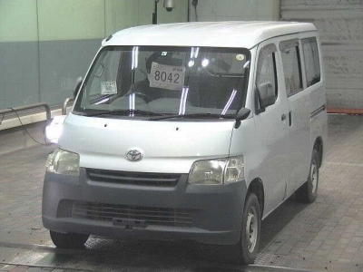 TOYOTA TOWN ACE VAN