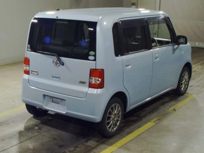 TOYOTA PIXIS SPACE