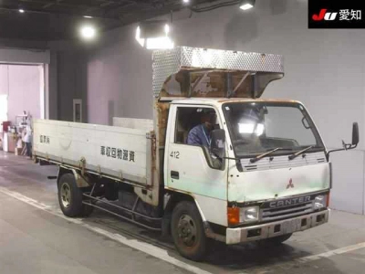 MITSUBISHI CANTER