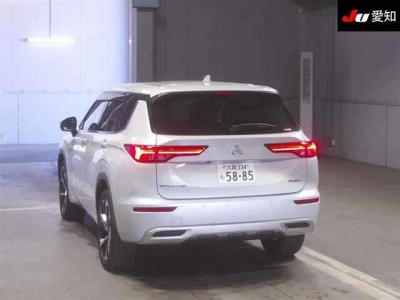 MITSUBISHI OUTLANDER PHEV