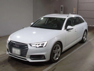 AUDI A4 AVANTE