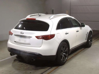 INFINITI FX35