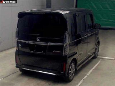 HONDA N BOX CUSTOM