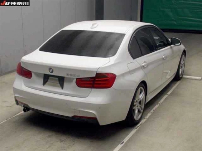 BMW 3 SERIES