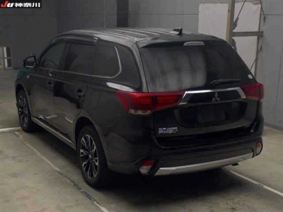 MITSUBISHI OUTLANDER PHEV