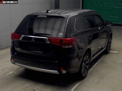 MITSUBISHI OUTLANDER PHEV
