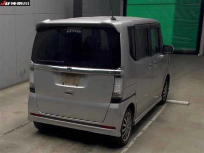HONDA N BOX CUSTOM