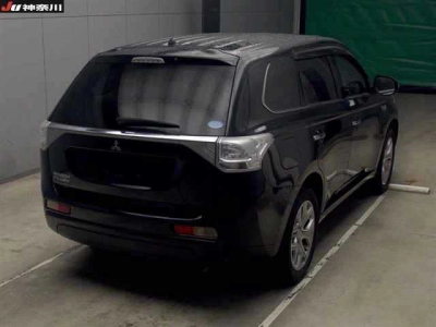 MITSUBISHI OUTLANDER PHEV