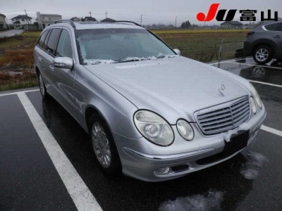MERCEDES BENZ E CLASS