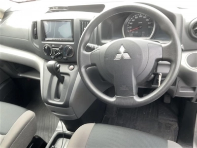 MITSUBISHI DELICA VAN