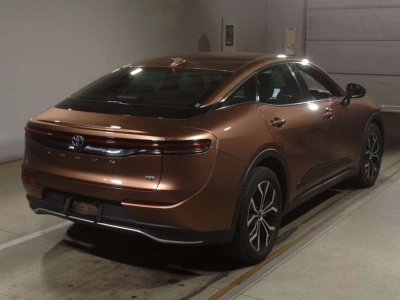 TOYOTA CROWN CROSSOVER