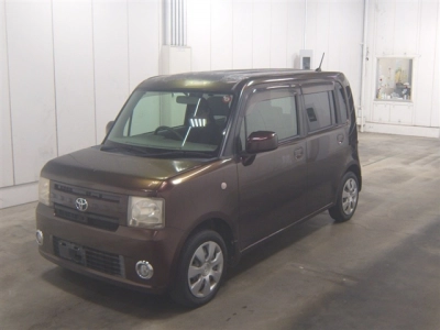TOYOTA PIXIS SPACE