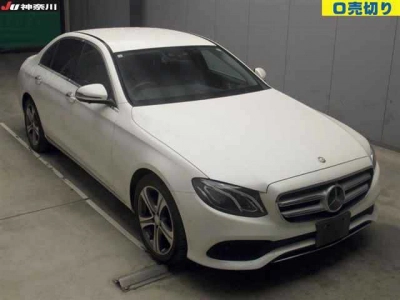 MERCEDES BENZ E CLASS