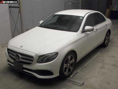 MERCEDES BENZ E CLASS