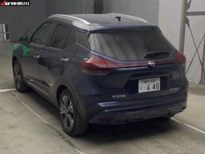 NISSAN KICKS