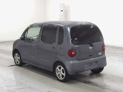 DAIHATSU MOVE LATTE