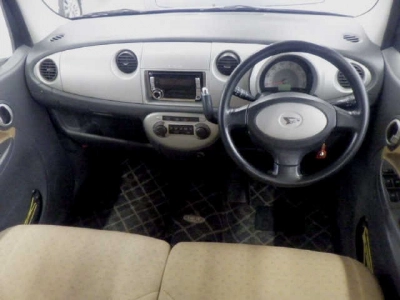 DAIHATSU MOVE LATTE