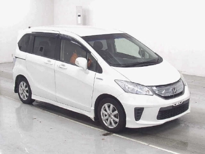 HONDA FREED HYBRID
