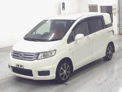 HONDA FREED SPIKE