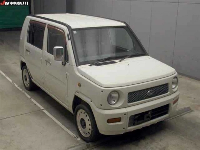 DAIHATSU NAKED