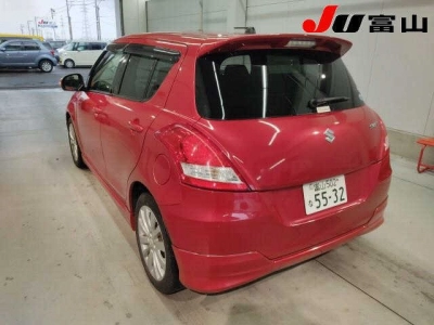 SUZUKI SWIFT