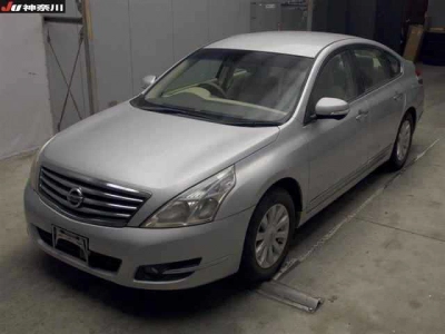NISSAN TEANA