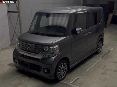 HONDA N BOX CUSTOM