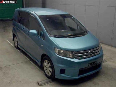 HONDA FREED SPIKE