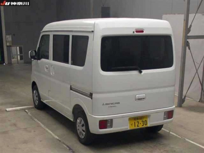MITSUBISHI MINICAB