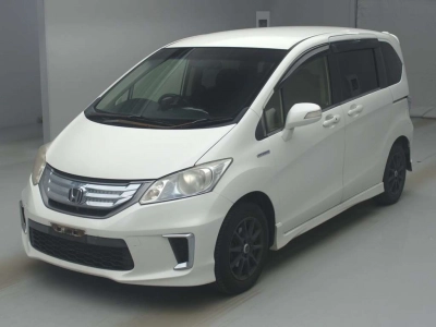 HONDA FREED HYBRID