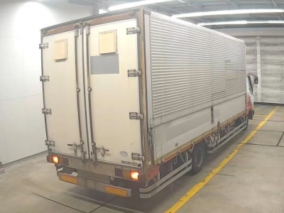 MITSUBISHI FUSO FIGHTER