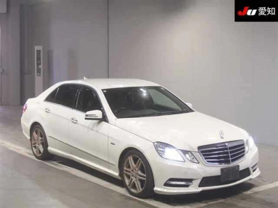 MERCEDES BENZ E CLASS
