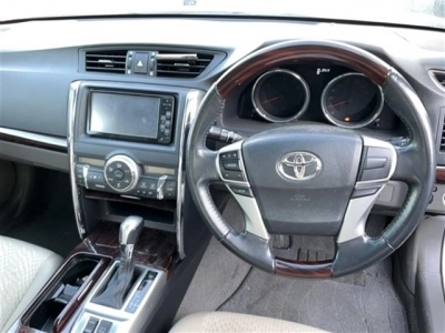 TOYOTA MARK X