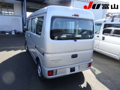 MITSUBISHI MINICAB