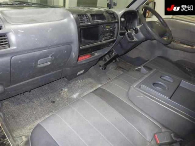 NISSAN VANETTE TRUCK