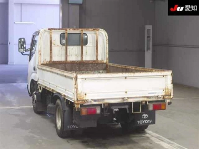 TOYOTA DYNA TRUCK