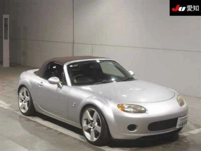 MAZDA ROADSTER