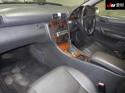 MERCEDES BENZ C CLASS