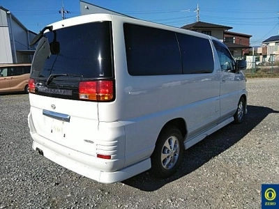 NISSAN ELGRAND