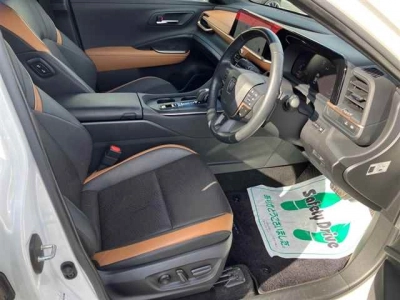 TOYOTA CROWN CROSSOVER