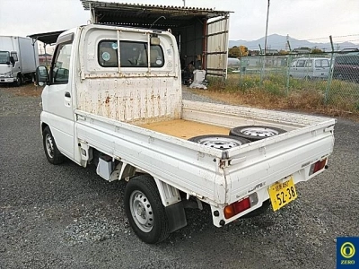 NISSAN CLIPPER TRUCK
