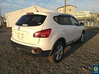 NISSAN DUALIS