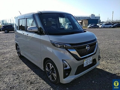 NISSAN ROOX
